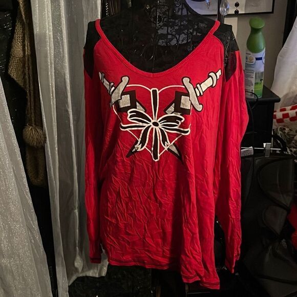 Torrid plus size 2 heart dagger tattoo long sleeve v neck shirt top - Picture 2 of 4